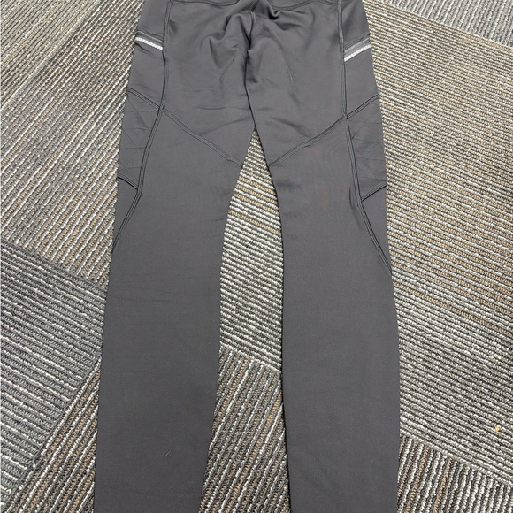Lululemon Black Toasty Tech Leggings NWT size 4 - Picture 5 of 6
